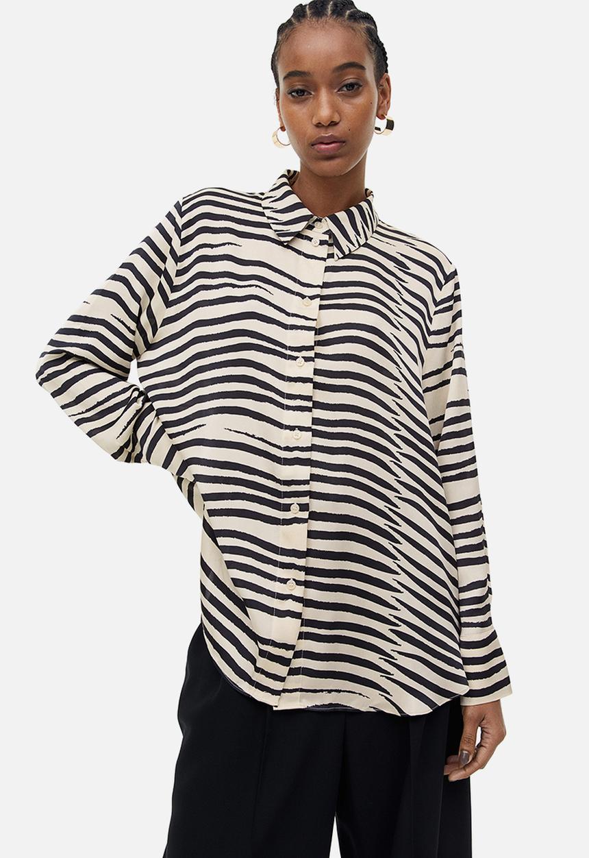 H&M - Pointed-collar shirt - cream