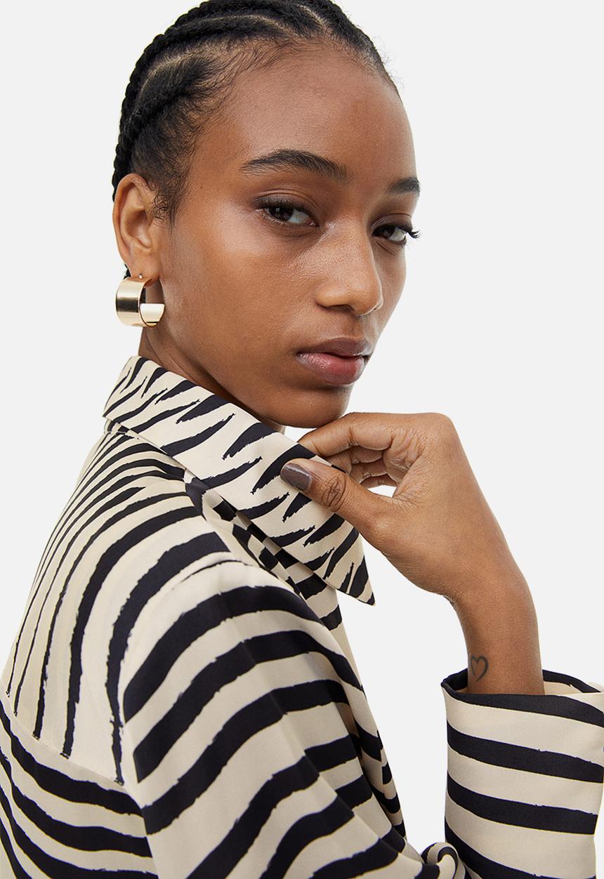 H&M - Pointed-collar shirt - cream