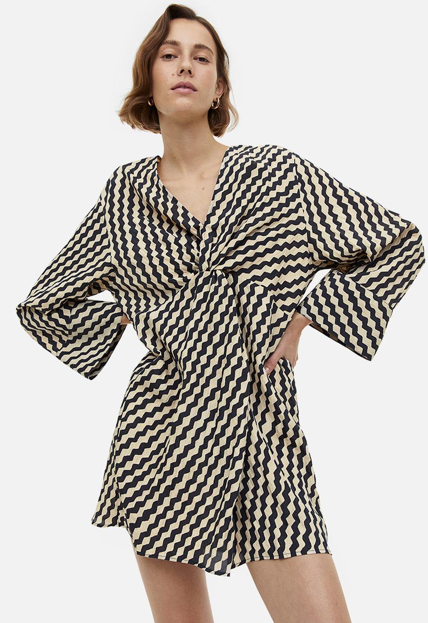 H&M - Textured-weave knot-detail dress - black / patterned 