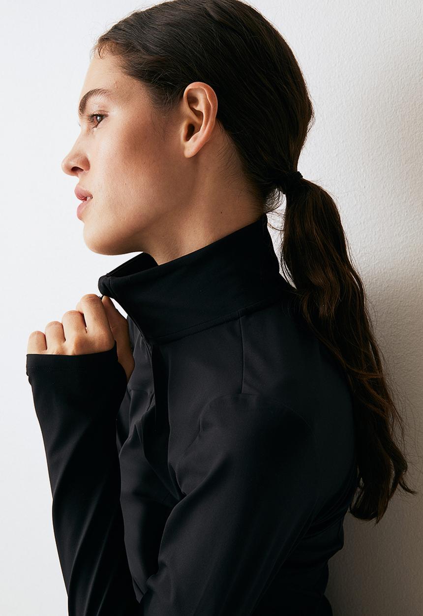 H&M - Softmove™ zip-through sports top - black