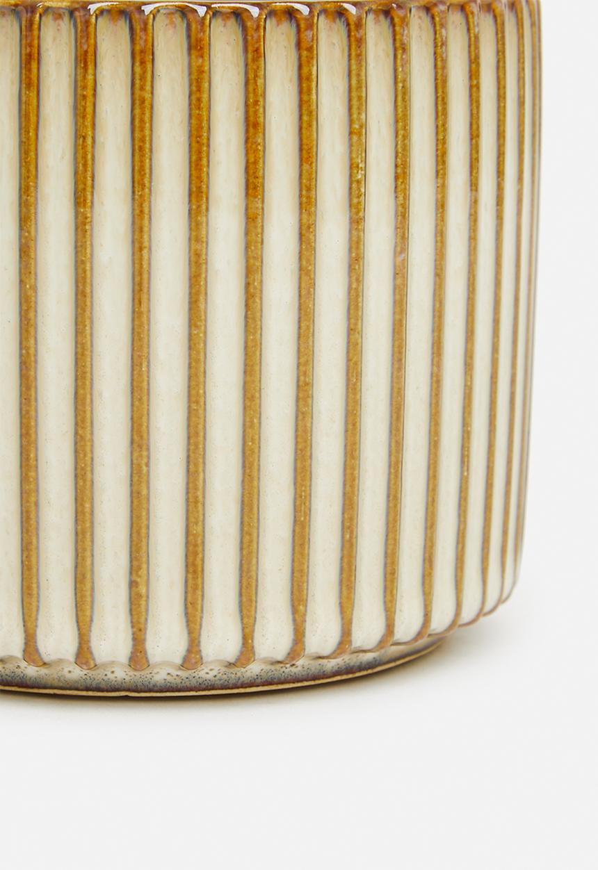 H&S - Embossed ceramic flowerpot - cream