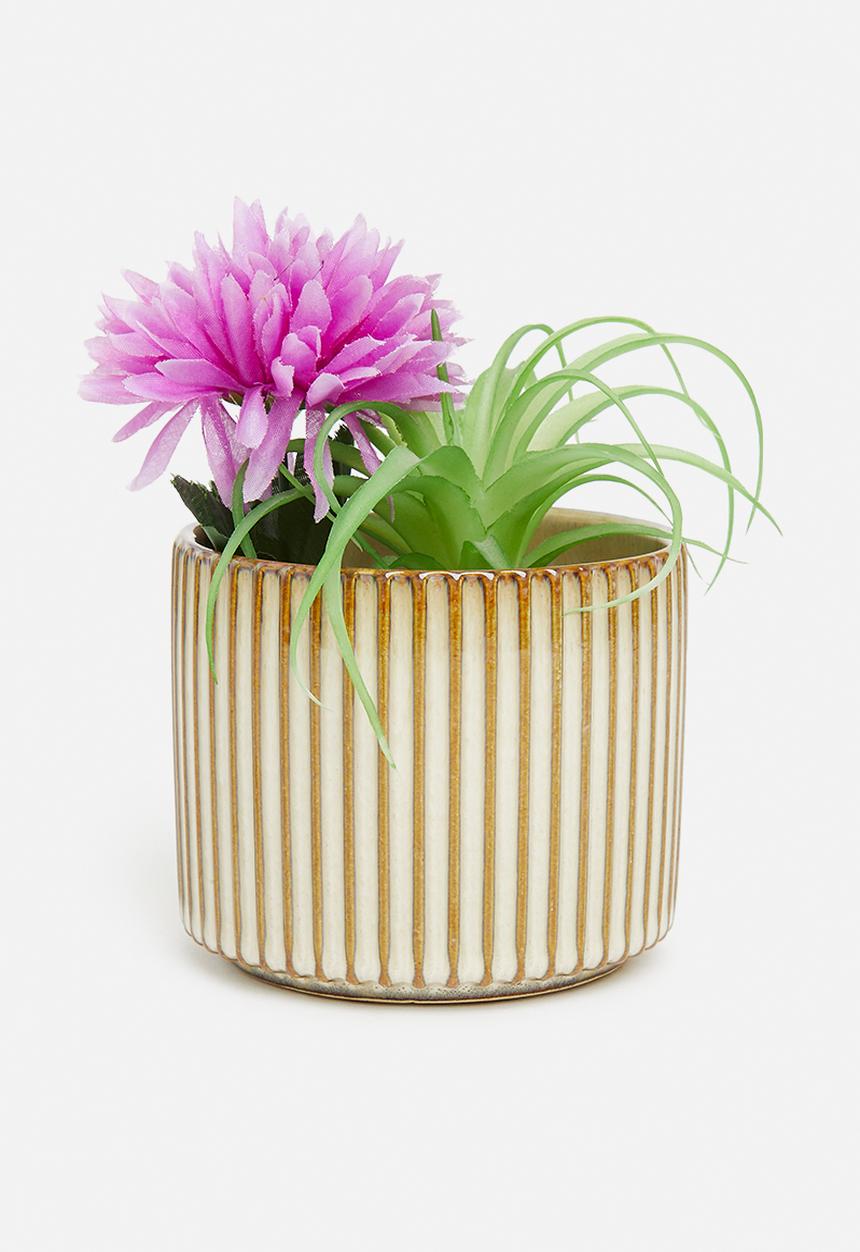 H&S - Embossed ceramic flowerpot - cream