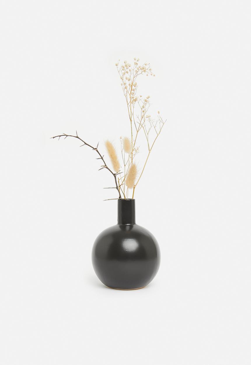 H&S - Porcelain belly vase - black