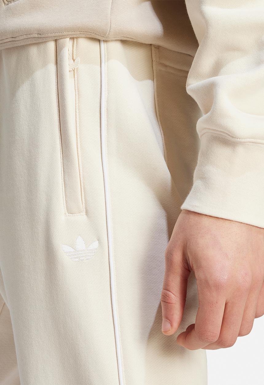 adidas Originals - Adicolor seasonal archive sweat pants - stone