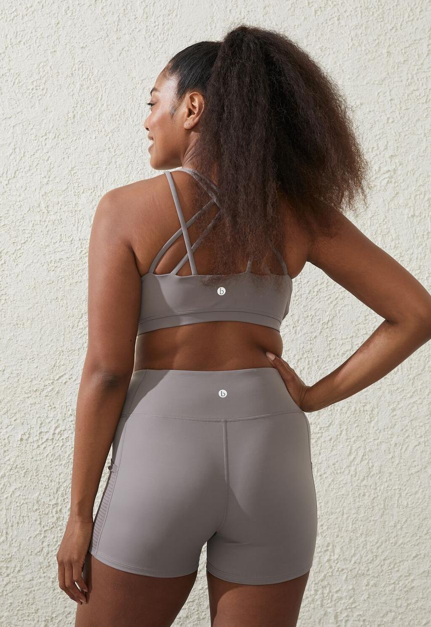 Cotton On - Ultra luxe pocket shortie short - desert grey