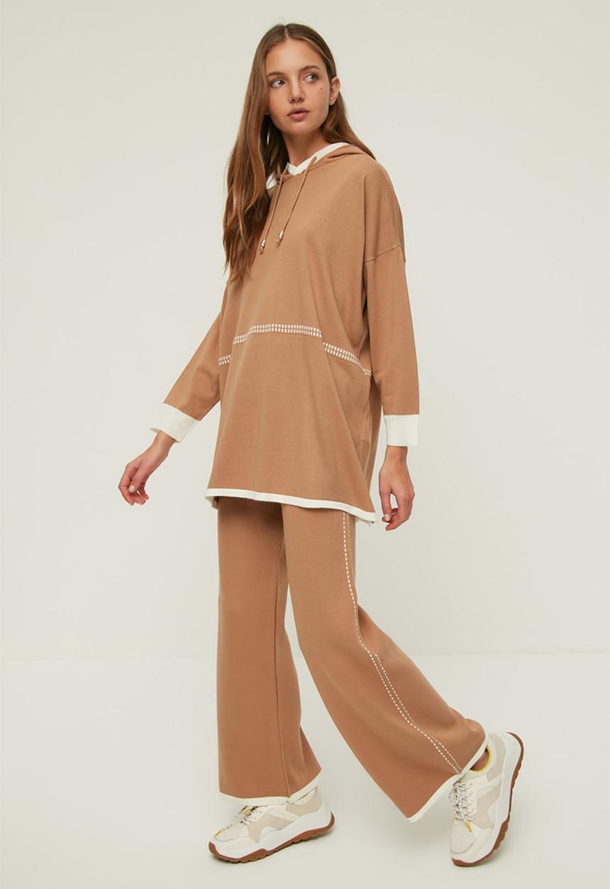 Trendyol - Modest hooded two-piece set - camel