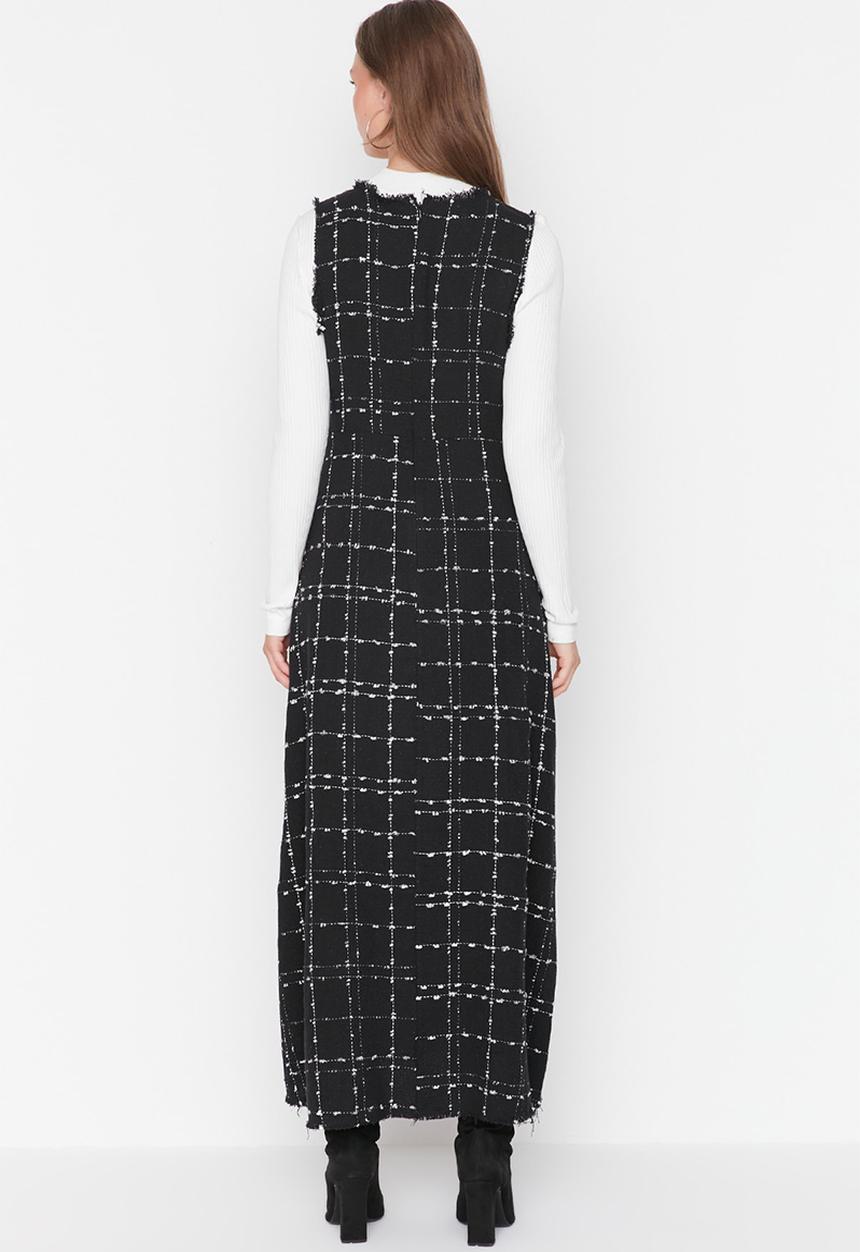 Trendyol - Modest textured dress - black