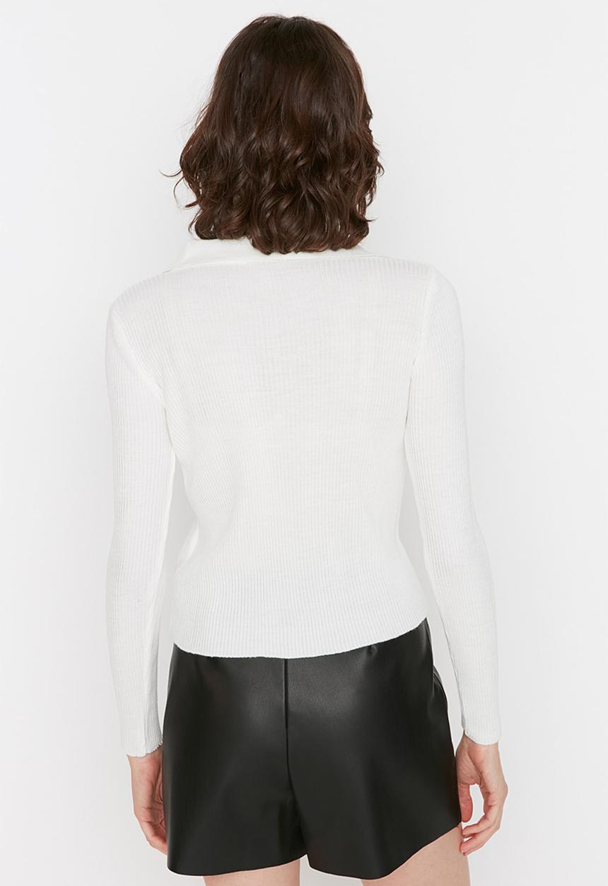 Trendyol - Collar knit top - ecru