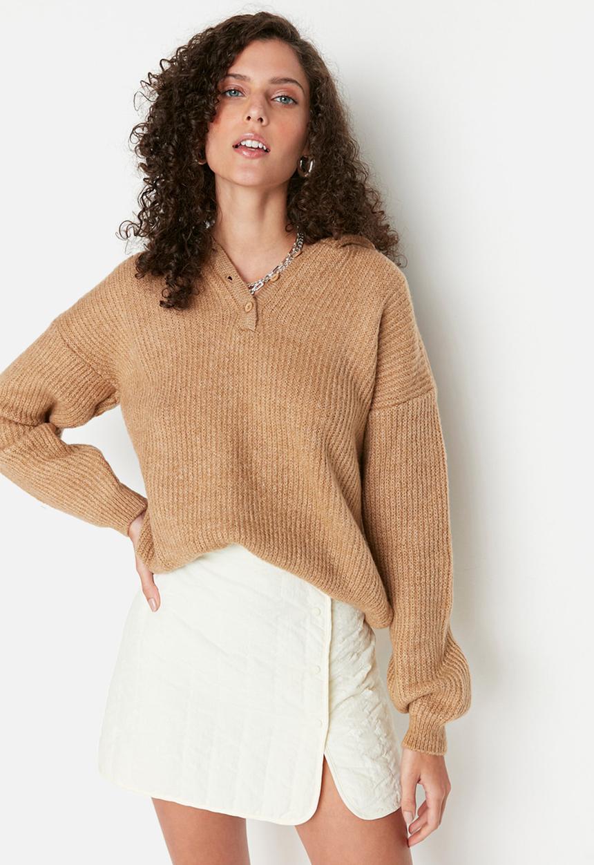 Trendyol - Long sleeve hooded sweater - camel