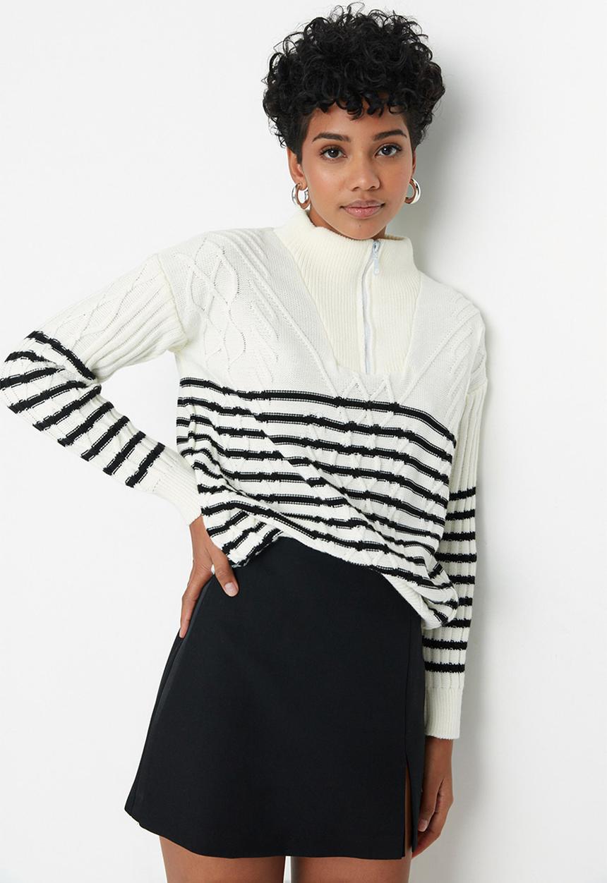 Trendyol - Oversized striped zip sweater - ecru