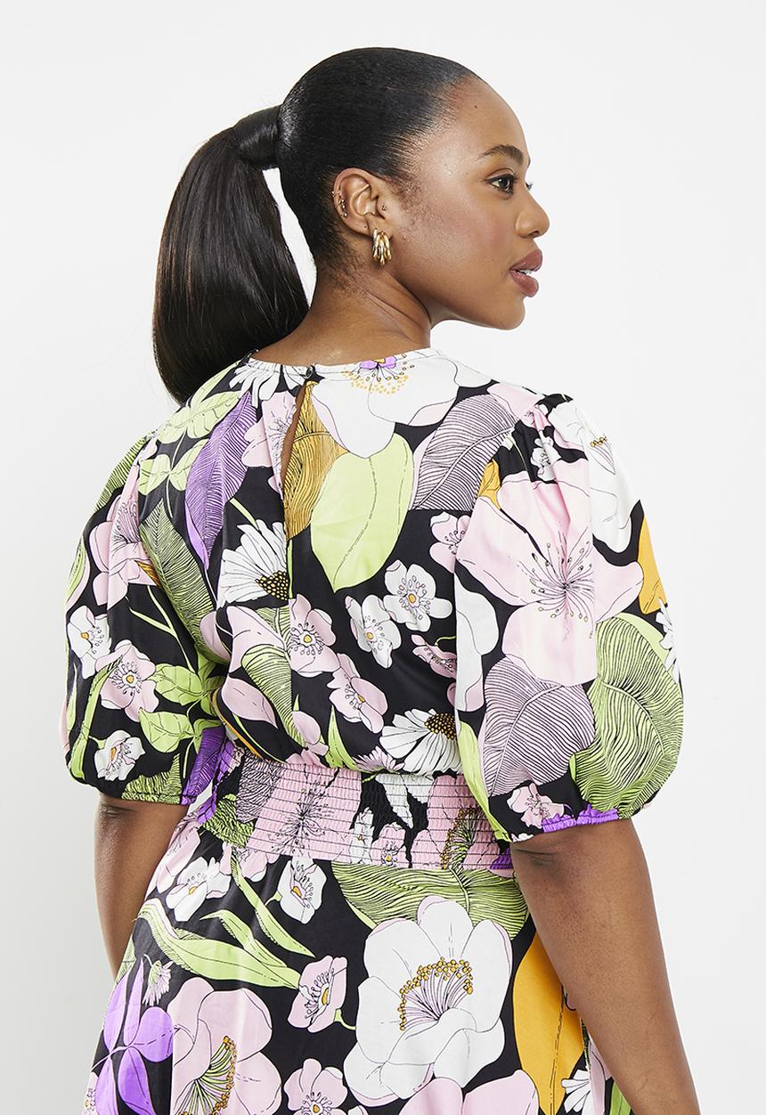 Me&B - Plus the sophia shirred bodice midi dress - midnight bloom