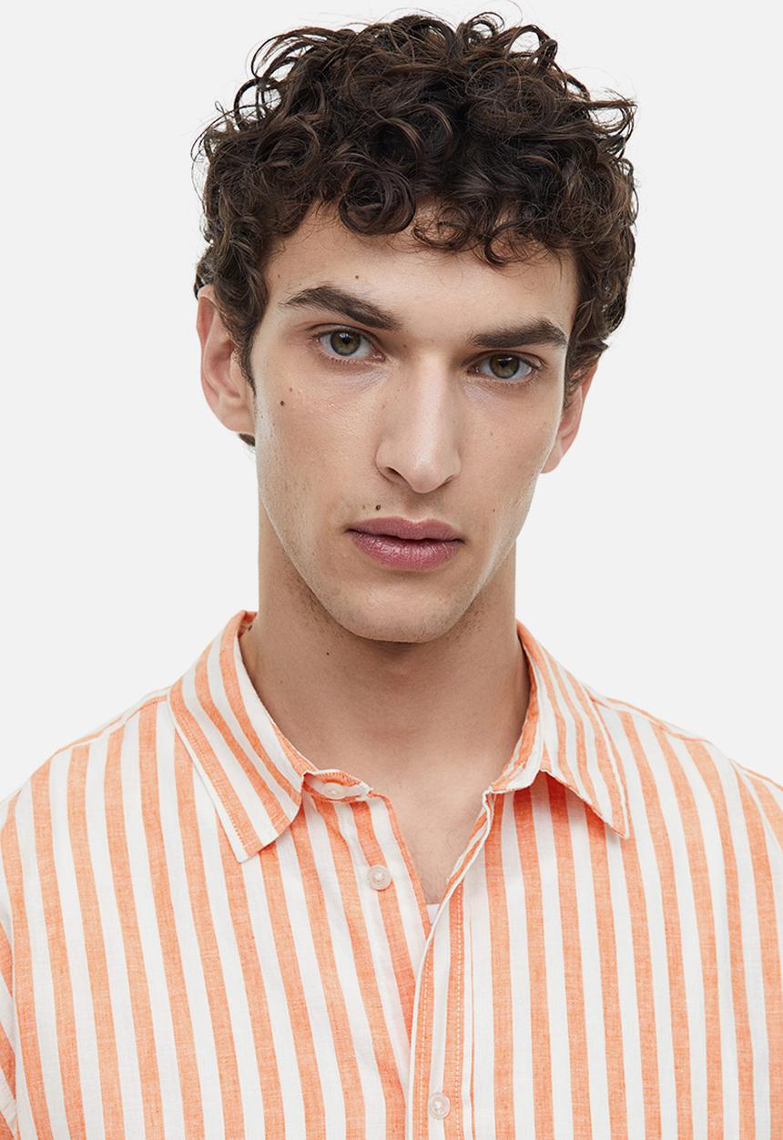 H&M - Regular fit linen-blend shirt - orange striped 