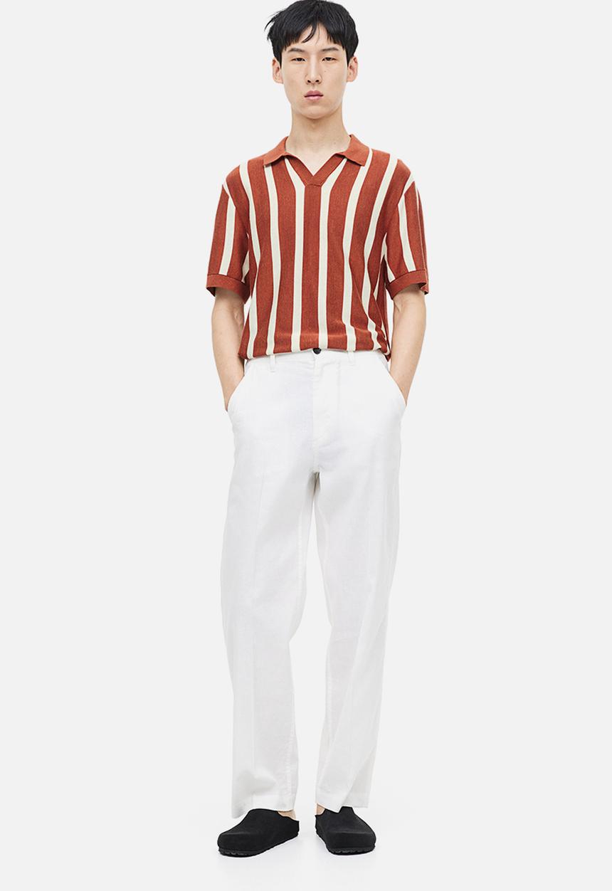 H&M - Regular fit fine-knit cotton polo shirt - brown/white striped