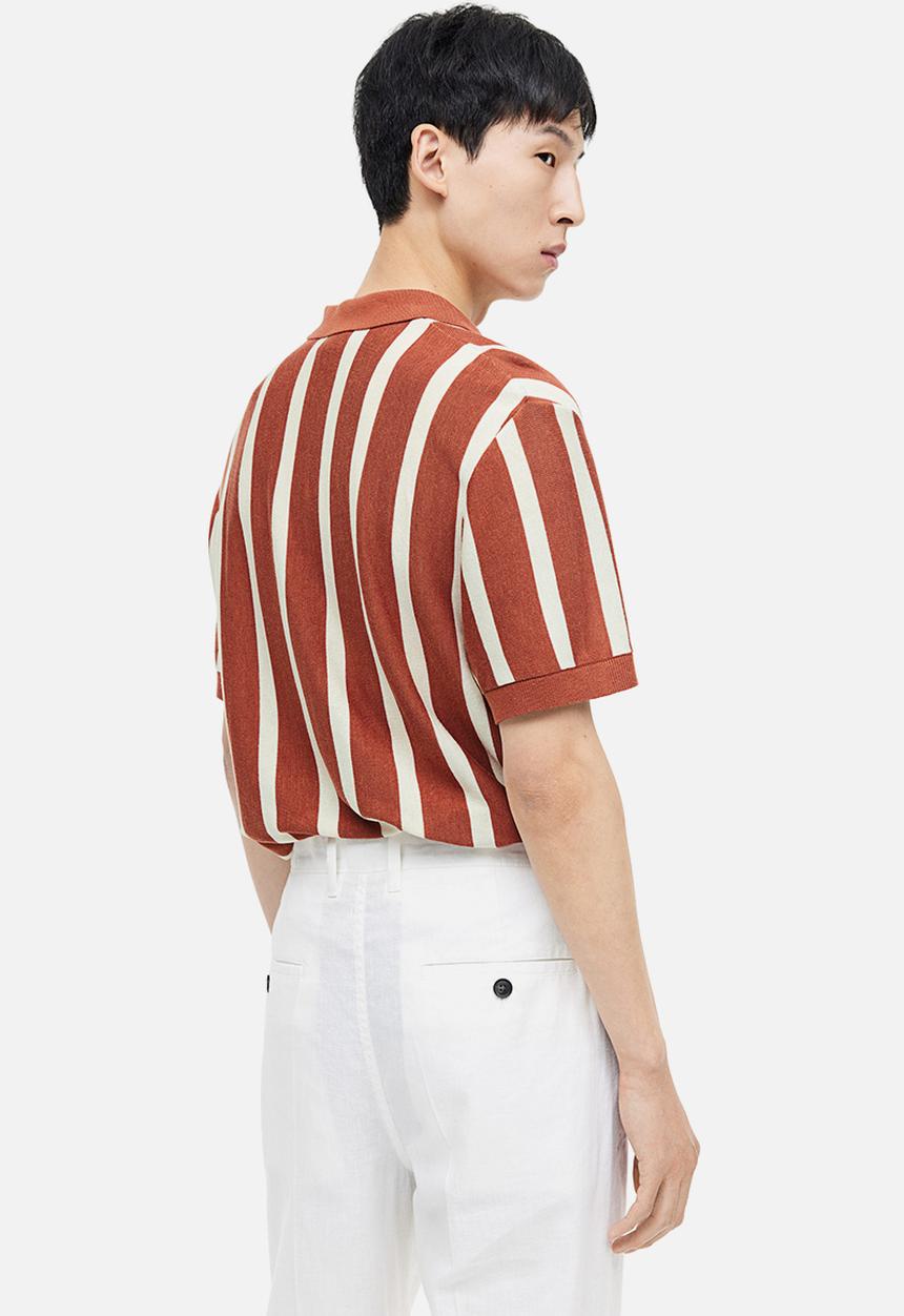 H&M - Regular fit fine-knit cotton polo shirt - brown/white striped