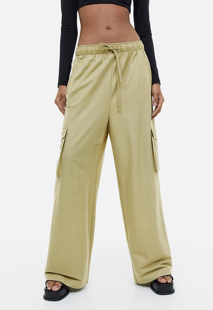 H&M - Pull-on cargo trousers - light khaki green 