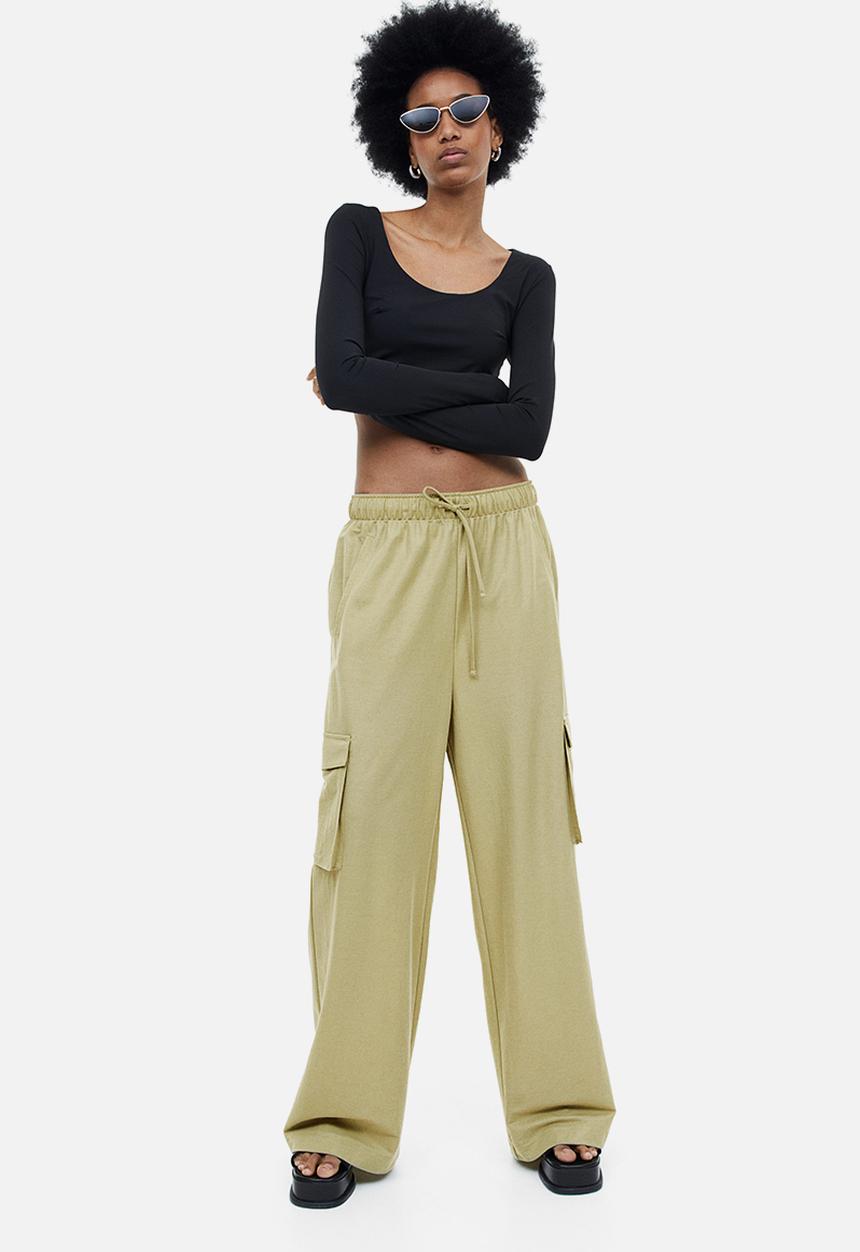 H&M - Pull-on cargo trousers - light khaki green 
