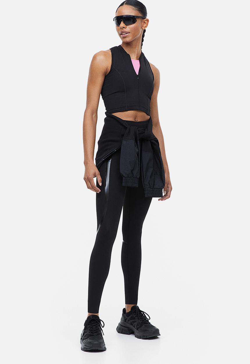H&M - Drymove™ cropped sports top - black