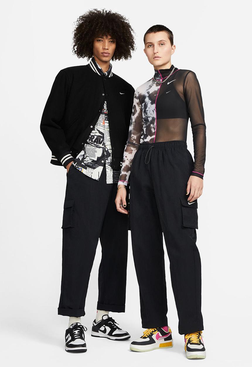 Nike - Essential woven cargo pants - black & white 