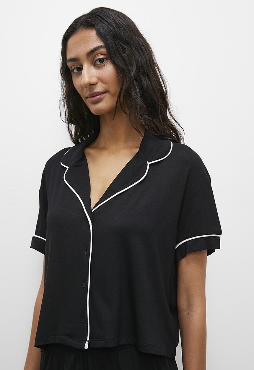Superbalist - Soft knit piping set - black with ecru piping