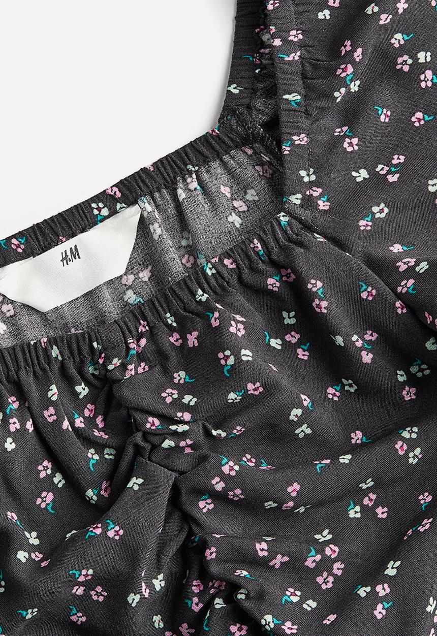 H&M - Gathered blouse - black floral