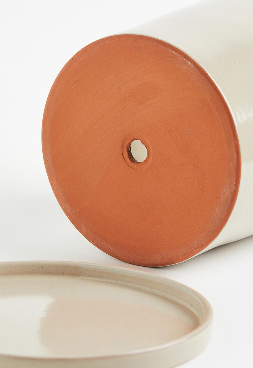 H&M - Large plant pot and saucer - light beige