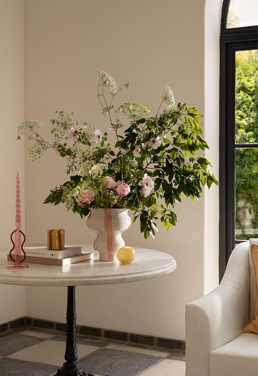 H&M - Small glass vase - light yellow