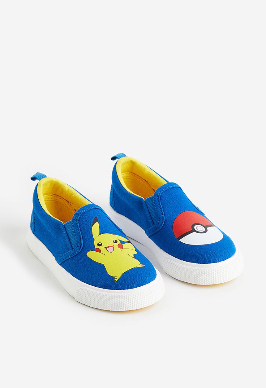 H&M - Slip-on trainers - bright blue pokémon