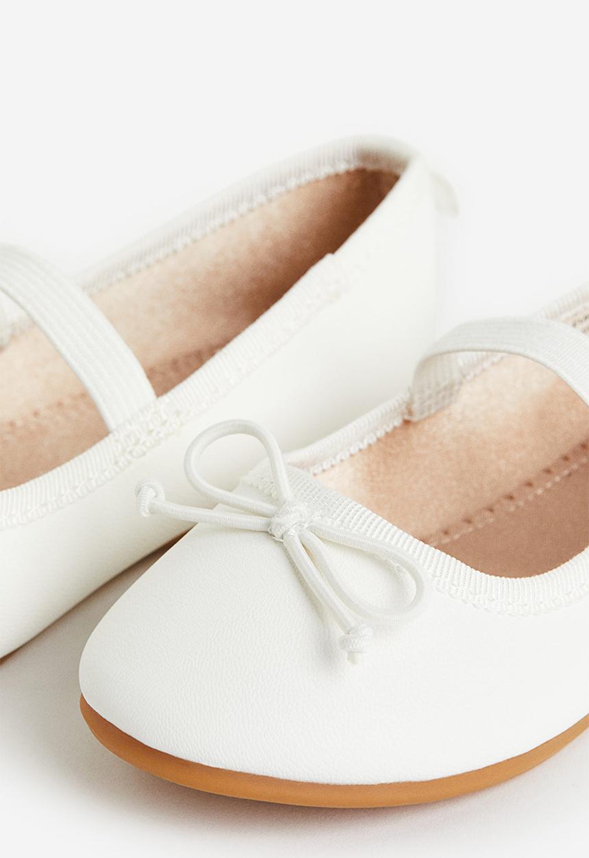 H&M - Ballet pumps - white