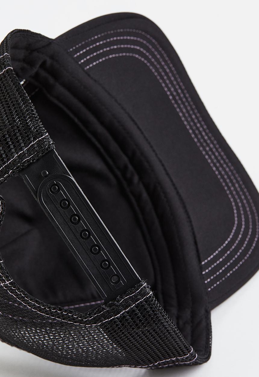 H&M - Motif-detail cap - black