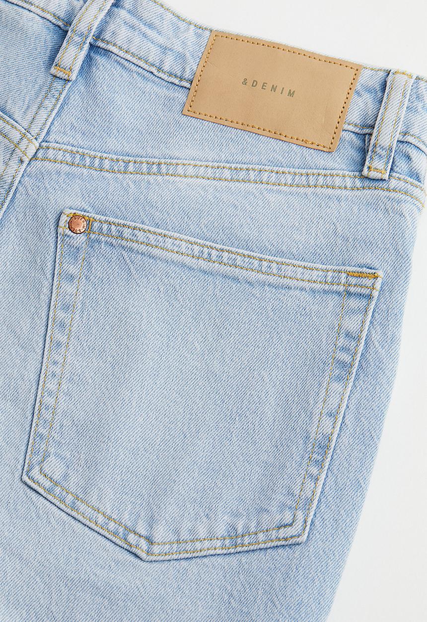 H&M - Mom fit ultra high ankle jeans - light denim blue 