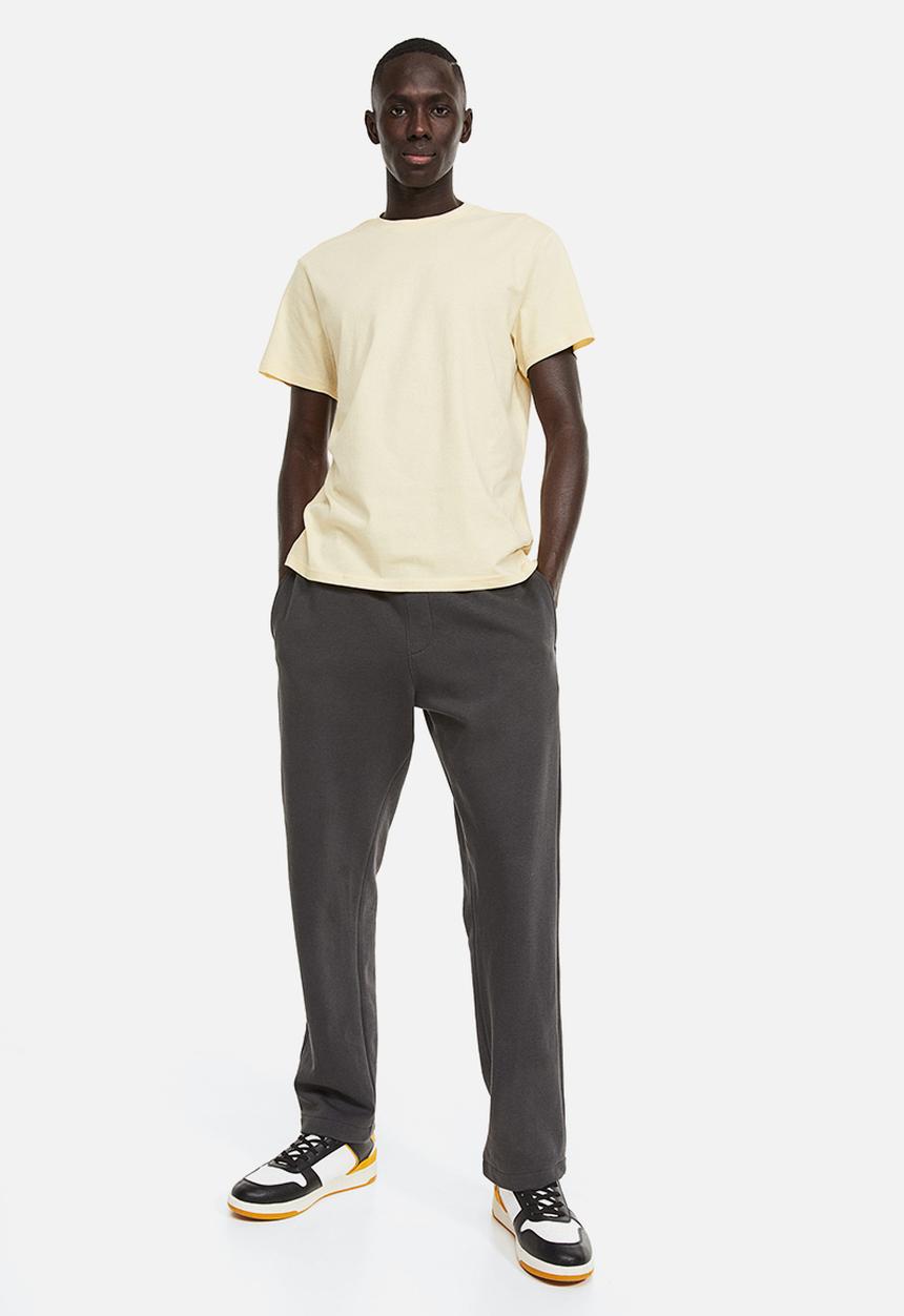 H&M - Regular fit round-neck t-shirt - yellow