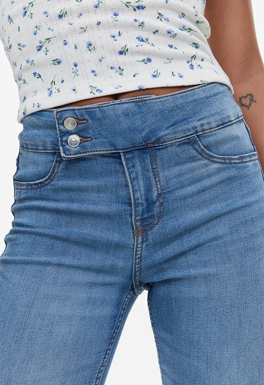 H&M - Flared low jeans - light blue