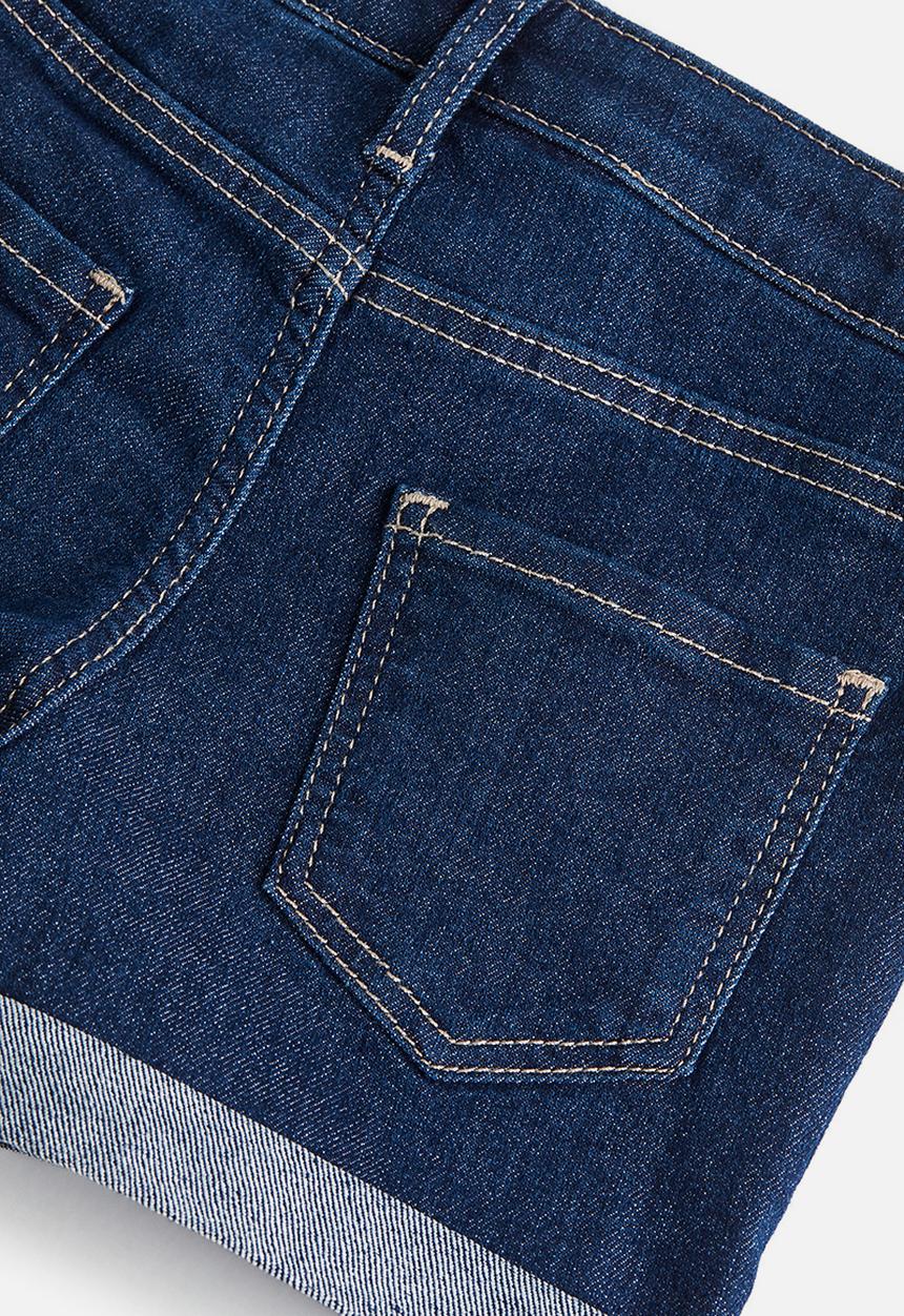 H&M - Superstretch denim shorts - dark denim blue