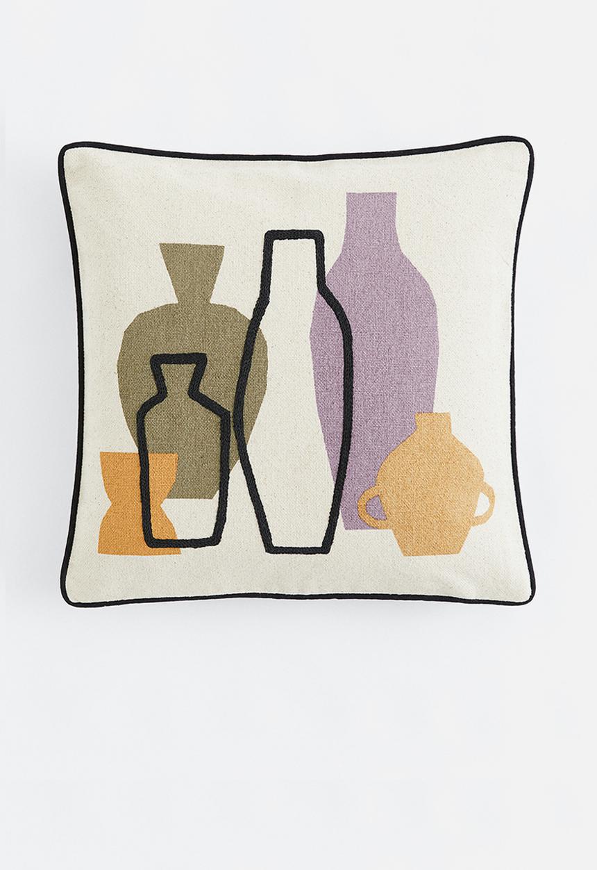 H&M - Embroidered cushion cover - light beige & vases 