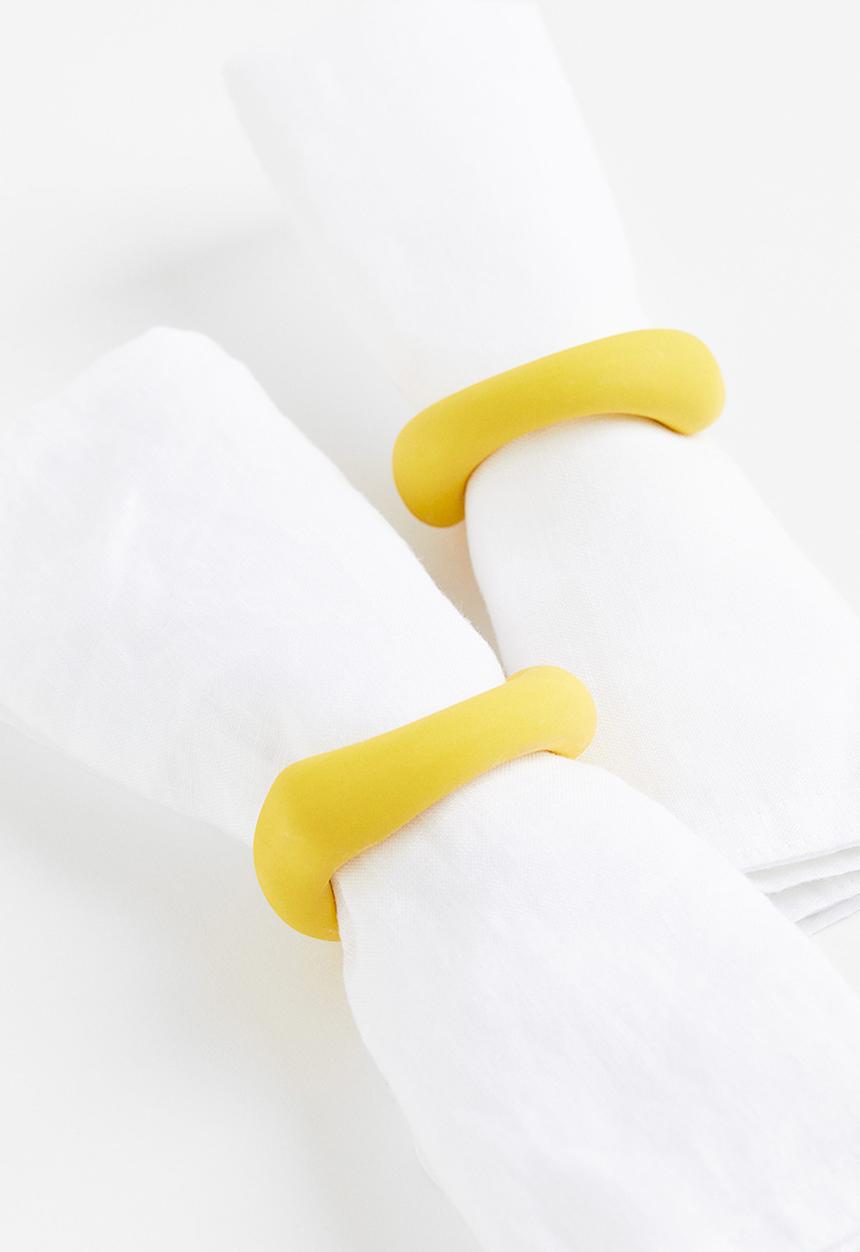 H&M - 2 Pack stoneware napkin rings - yellow