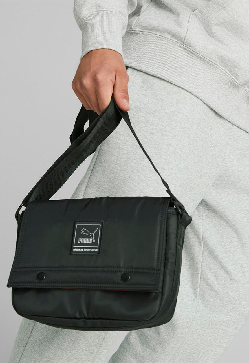 PUMA - Classics LV8 woven messenger PUMA - black