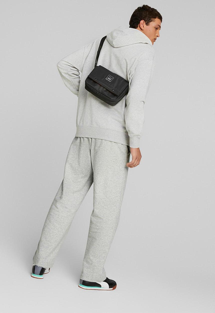 PUMA - Classics LV8 woven messenger PUMA - black