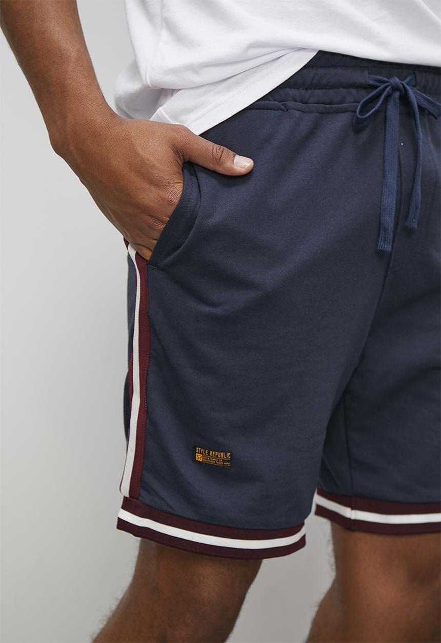 STYLE REPUBLIC - Grant fashion basketball fleece grant short - navy & plum
