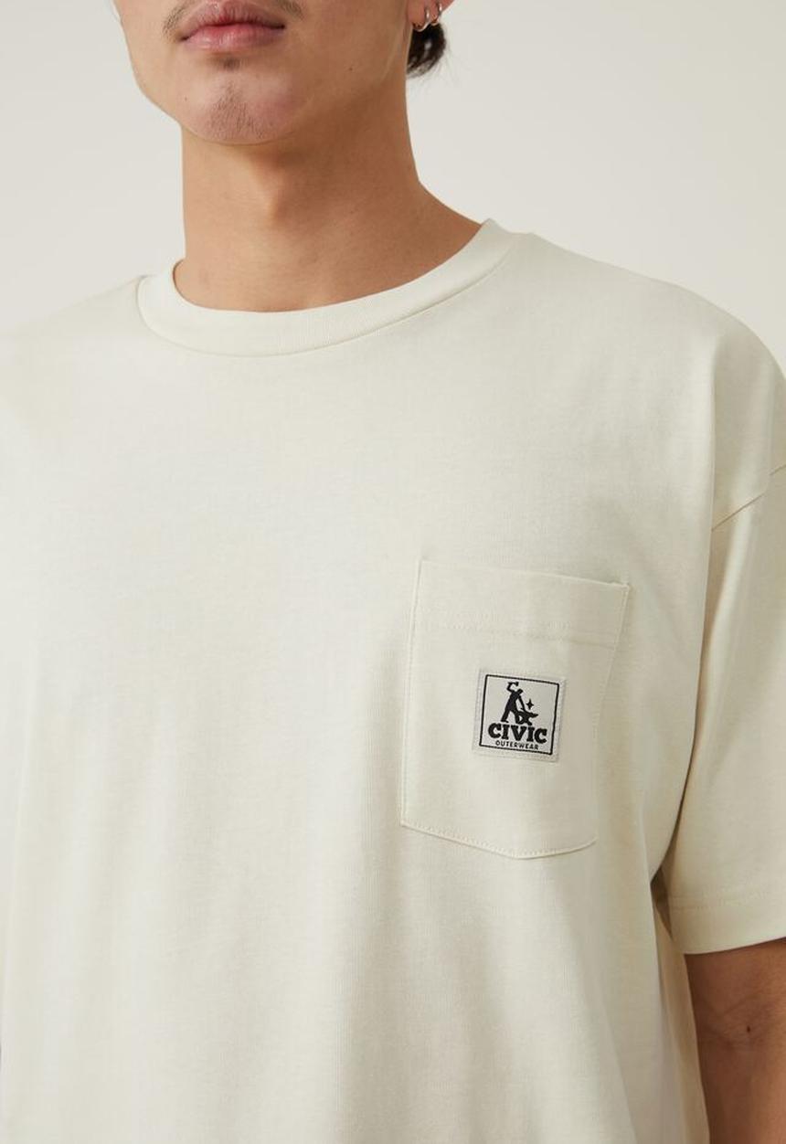 Cotton On - Box fit pocket t-shirt - ecru/civic outerwear