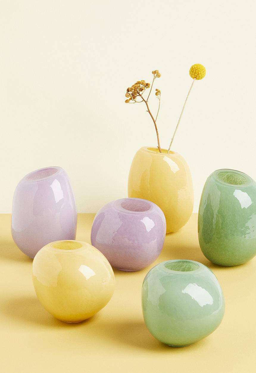 H&M - Small glass vase - purple