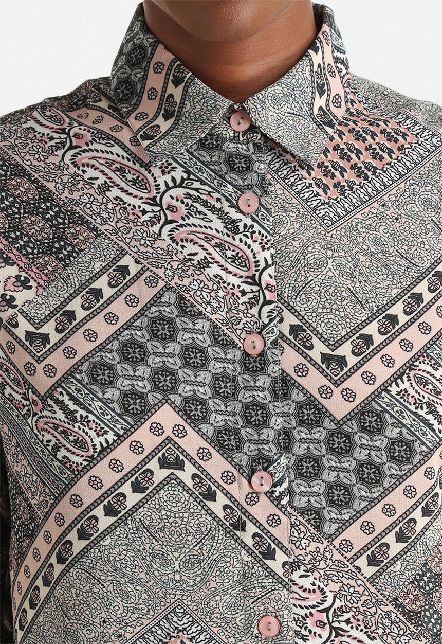 Influence. - Patch Print Oversized Shirt