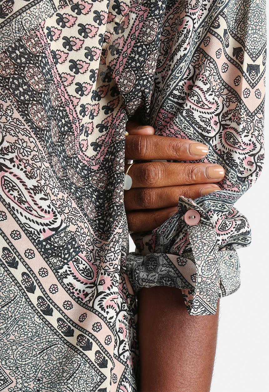 Influence. - Patch Print Oversized Shirt