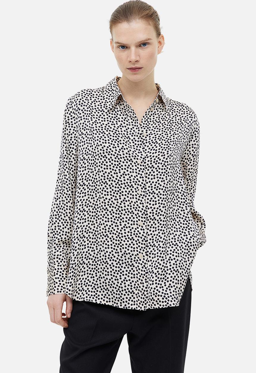 H&M - Pointed-collar shirt - cream spotted 
