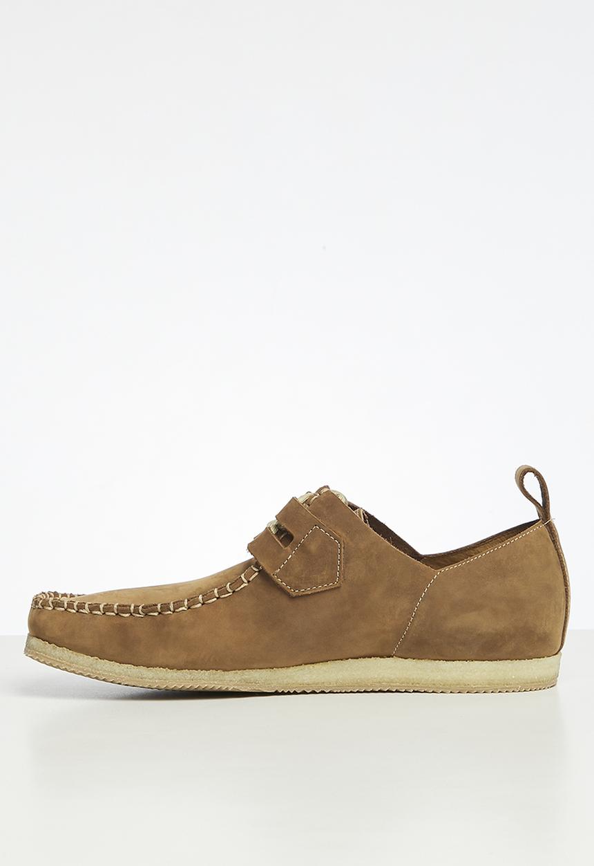Grasshoppers - Byron - dark brown sandiego
