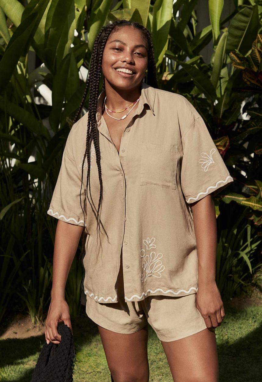 Cotton On - Haven short sleeve shirt - coral embroidery mid taupe