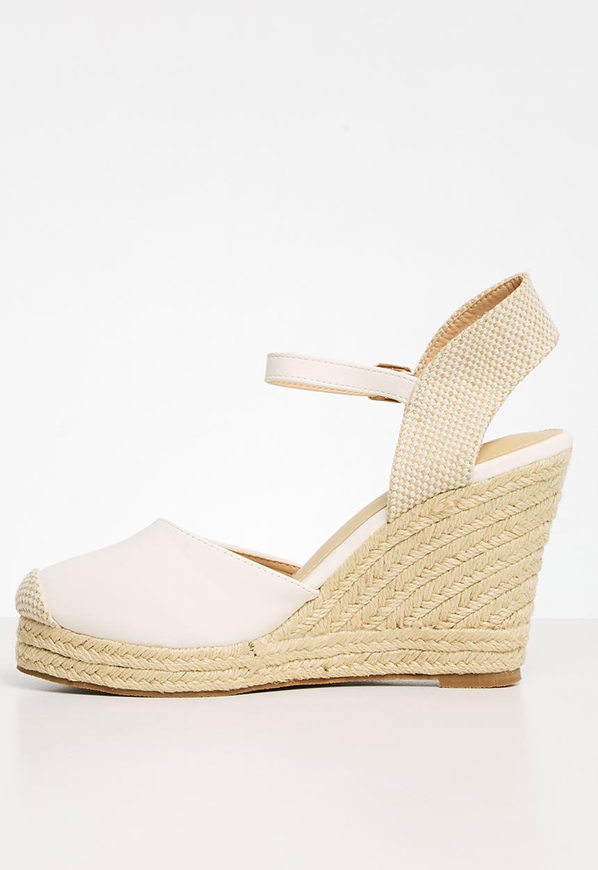 Miss Black - Hooked 1 wedge heel - white