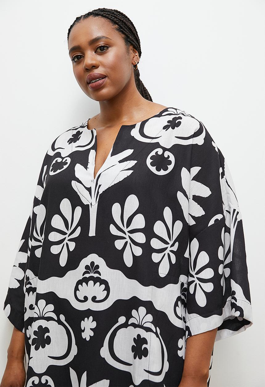 edit - Printed tee midi dress - mono tropical