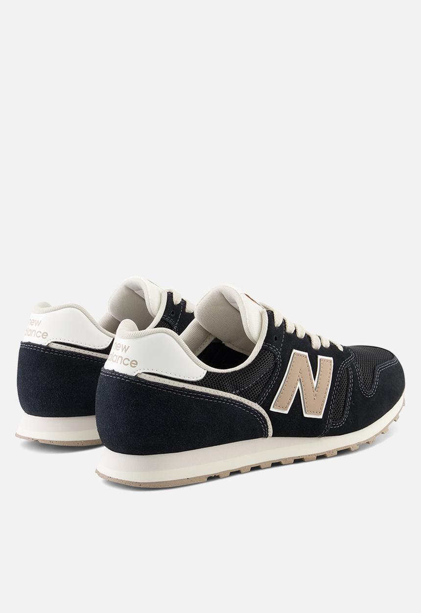 New Balance  - 373 V2
