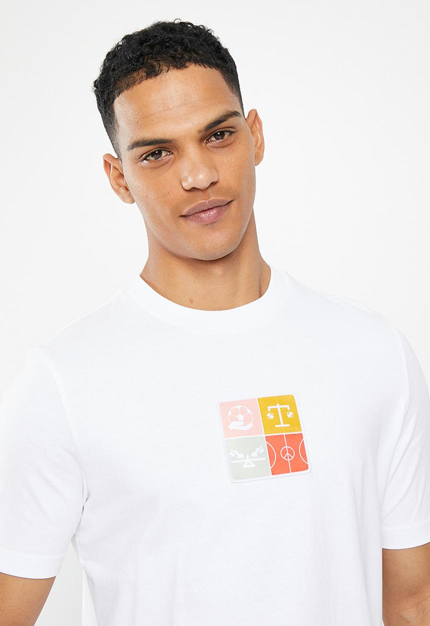 PUMA - Classics graphic tee - white