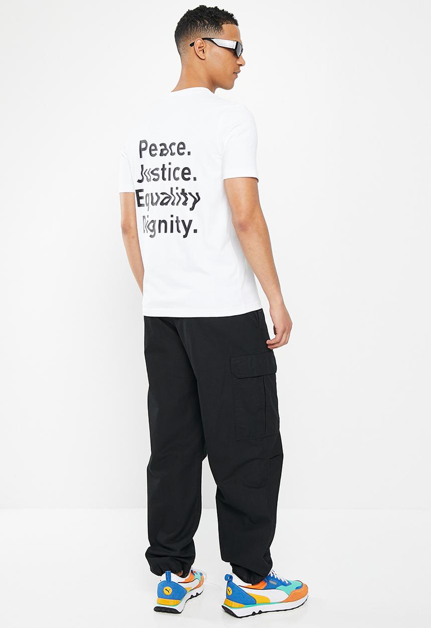 PUMA - Classics graphic tee - white